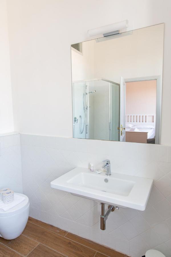 Comfy Apartment Near Fortezza Da Basso Florence Ngoại thất bức ảnh